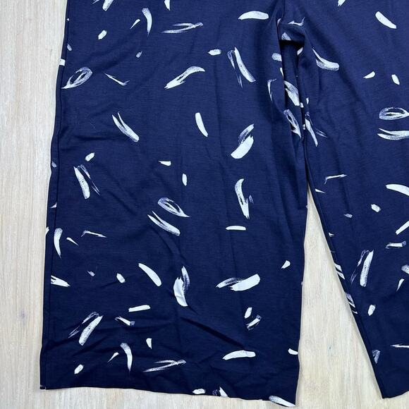 Lysse Brush Petals True Navy Wide Leg Cropped Ponte Pull On Pants Plus 2X - Picture 7 of 14